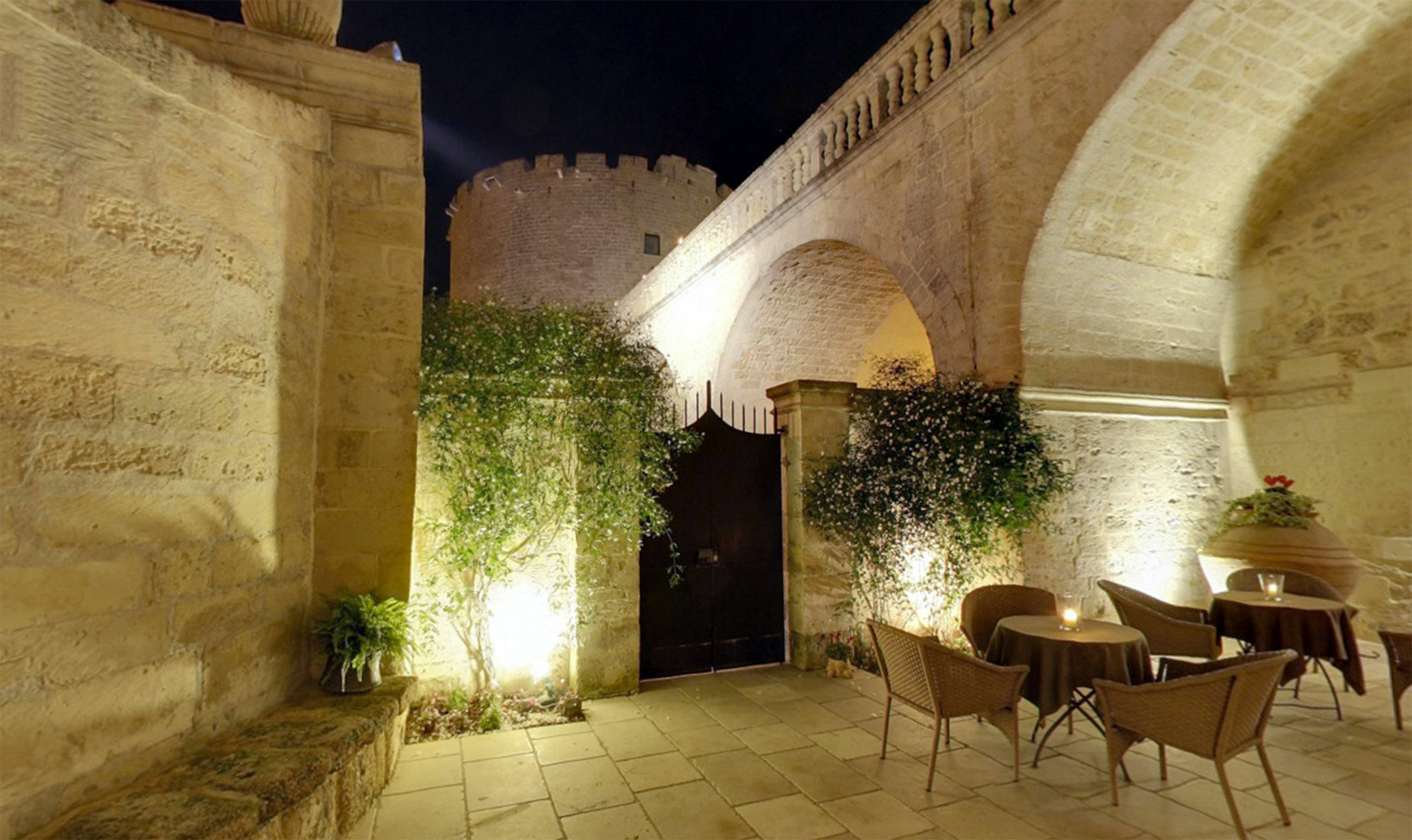 Torre Del Parco Hotel Lecce Buitenkant foto